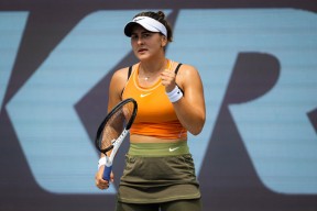 九游官网-科维托娃赛事官方发布惊险取胜新规，C9争议不断！-九游官网